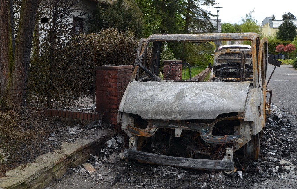 Wohnmobilbrand Koeln Rath Walhallstr P062.JPG - Miklos Laubert